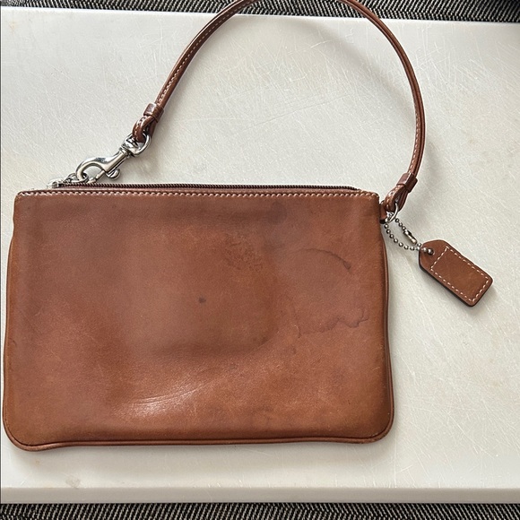 Vgt. Coach Tan Leather Wristlet - Picture 3 of 6
